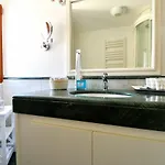Le Cinema Bed & Breakfast 4*