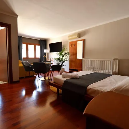 Nocleg ze śniadaniem Le Cinema *